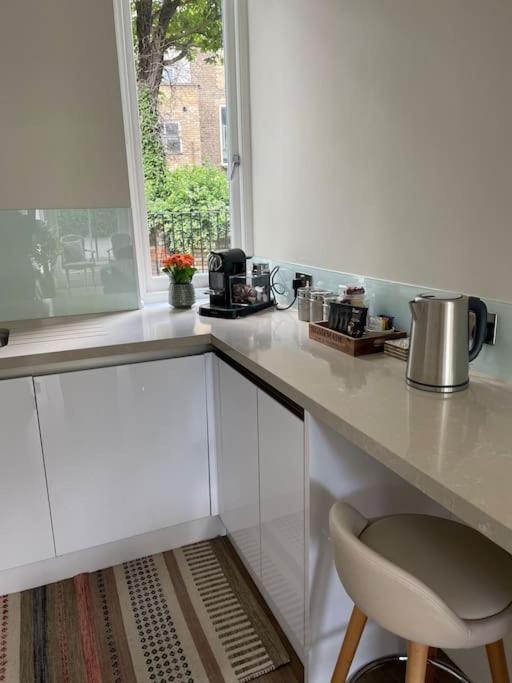 Stylish 3-Bedroom Flat In Kensington London Exteriör bild
