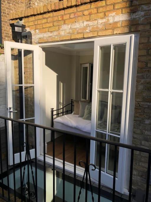 Stylish 3-Bedroom Flat In Kensington London Exteriör bild